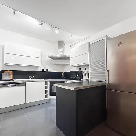 Апартаменты Duplex Hyper Centre