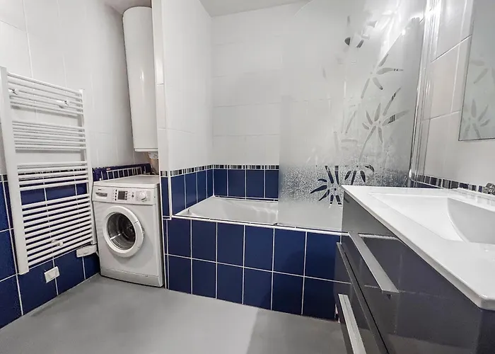 Duplex Hyper Centre *