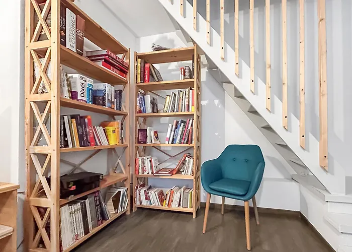 Duplex Hyper Centre Apartment